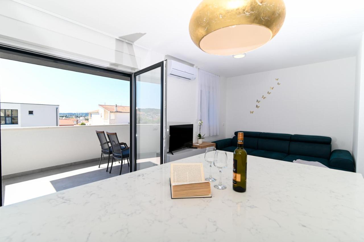 Apartment Laura, Free Parking, Balcony, 4 Ppl 特罗吉尔 外观 照片
