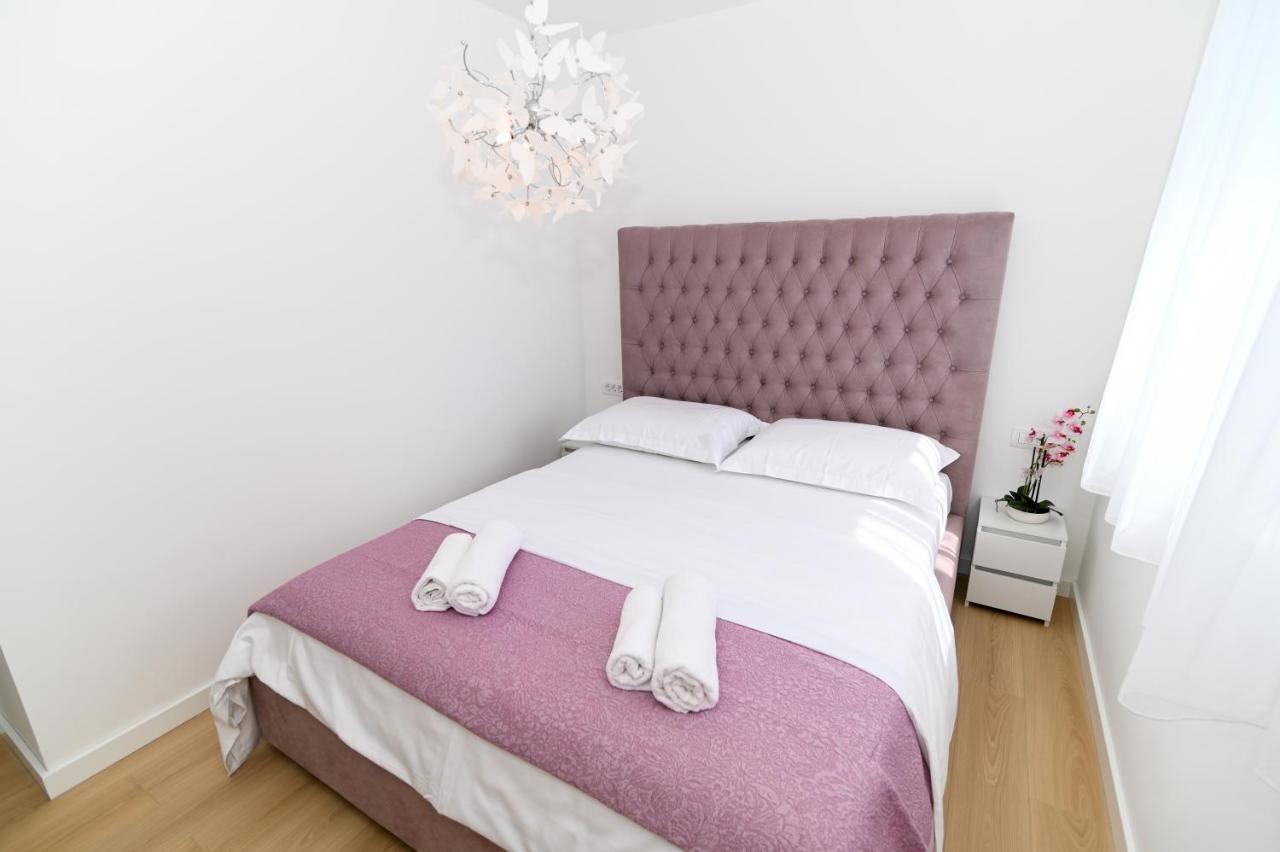 Apartment Laura, Free Parking, Balcony, 4 Ppl 特罗吉尔 外观 照片