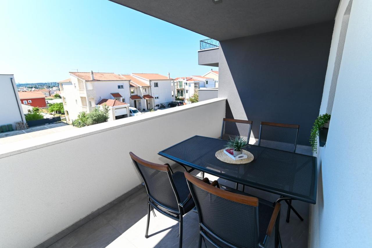 Apartment Laura, Free Parking, Balcony, 4 Ppl 特罗吉尔 外观 照片